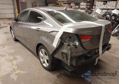 2013 Hyundai Elantra Gls z USA, uszkodzony, nr VIN KMHDH4AE8DU930671